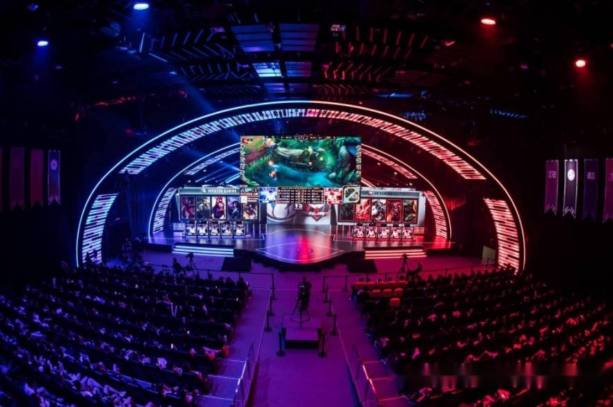 在这个充满 在这个充满