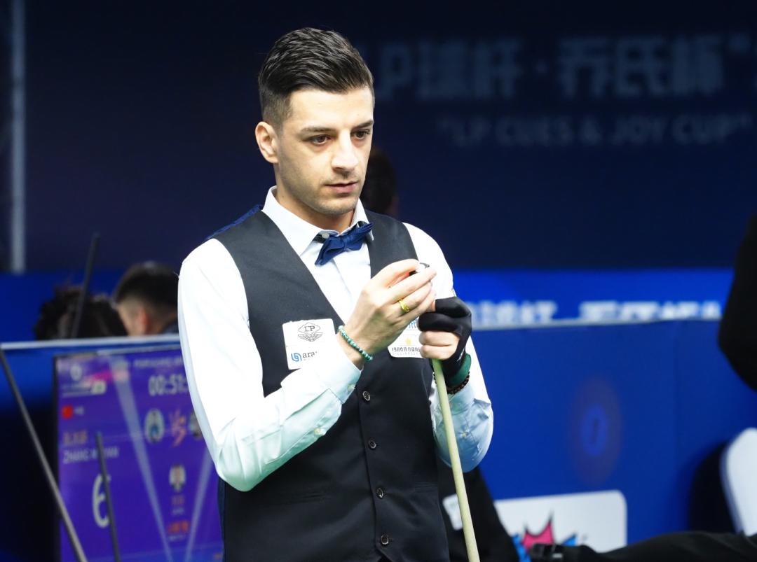 我们仍需坚 我们仍需坚