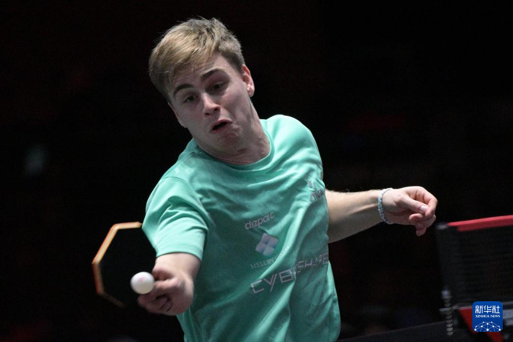 比卢普斯在 比卢普斯在