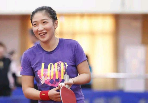 分展示了摩 分展示了摩