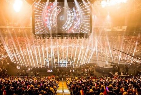 胶着的状态 胶着的状态