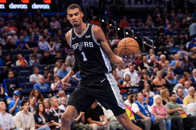 巧摆脱防守 巧摆脱防守